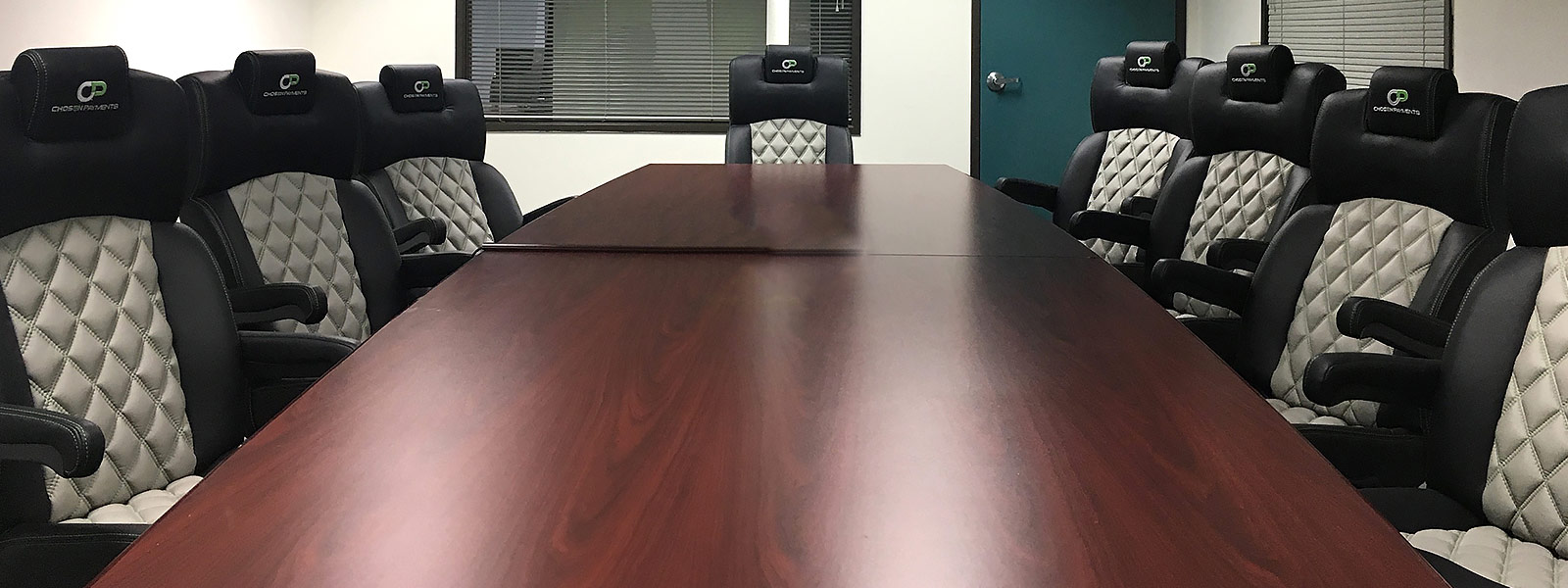 slider-chosen-payments-conference-chairs